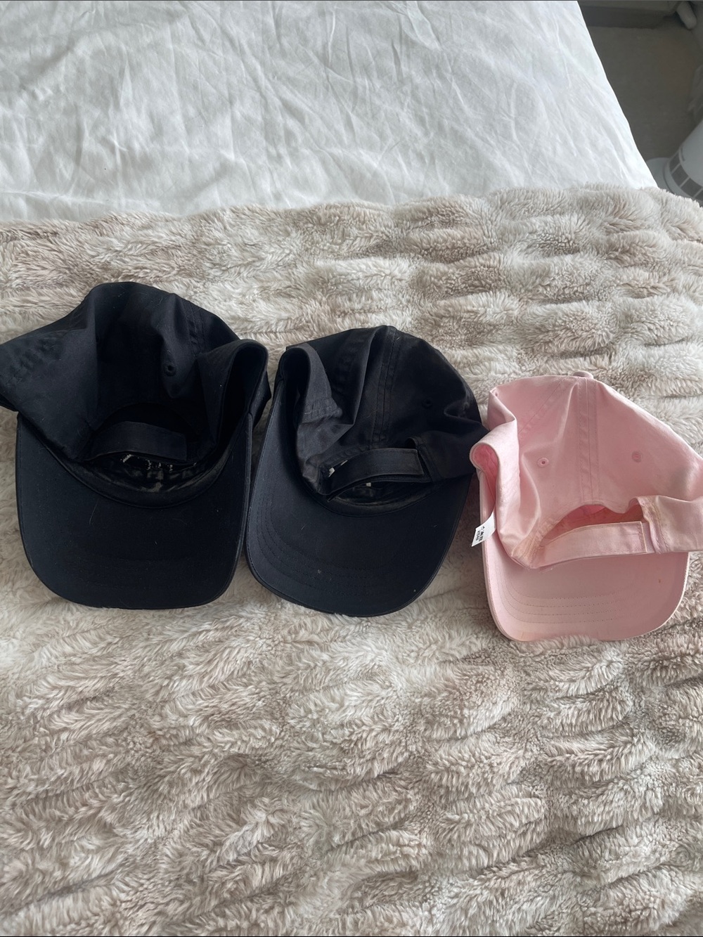Alo hat bundle - Picture 3 of 3